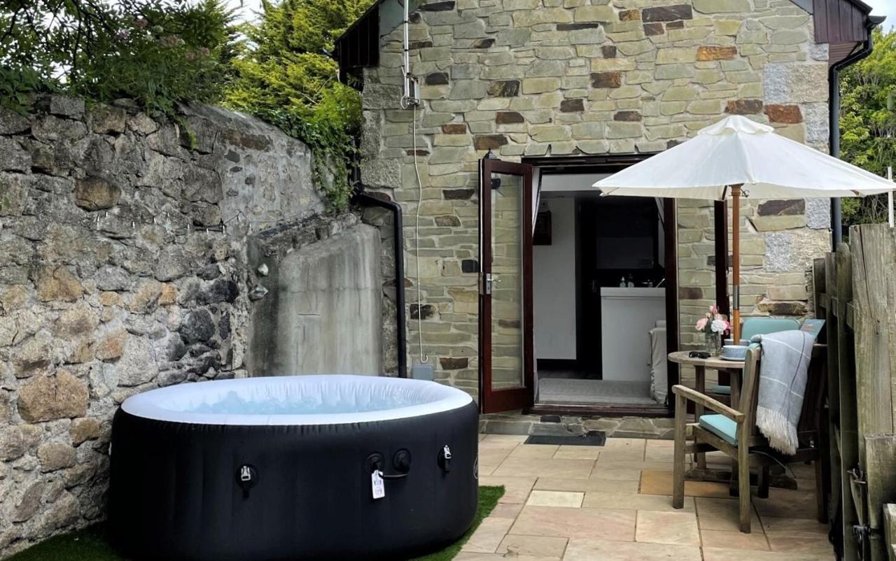The Stables - Detached Cottage With Private Garden & Hot Tub St Austell Exterior photo